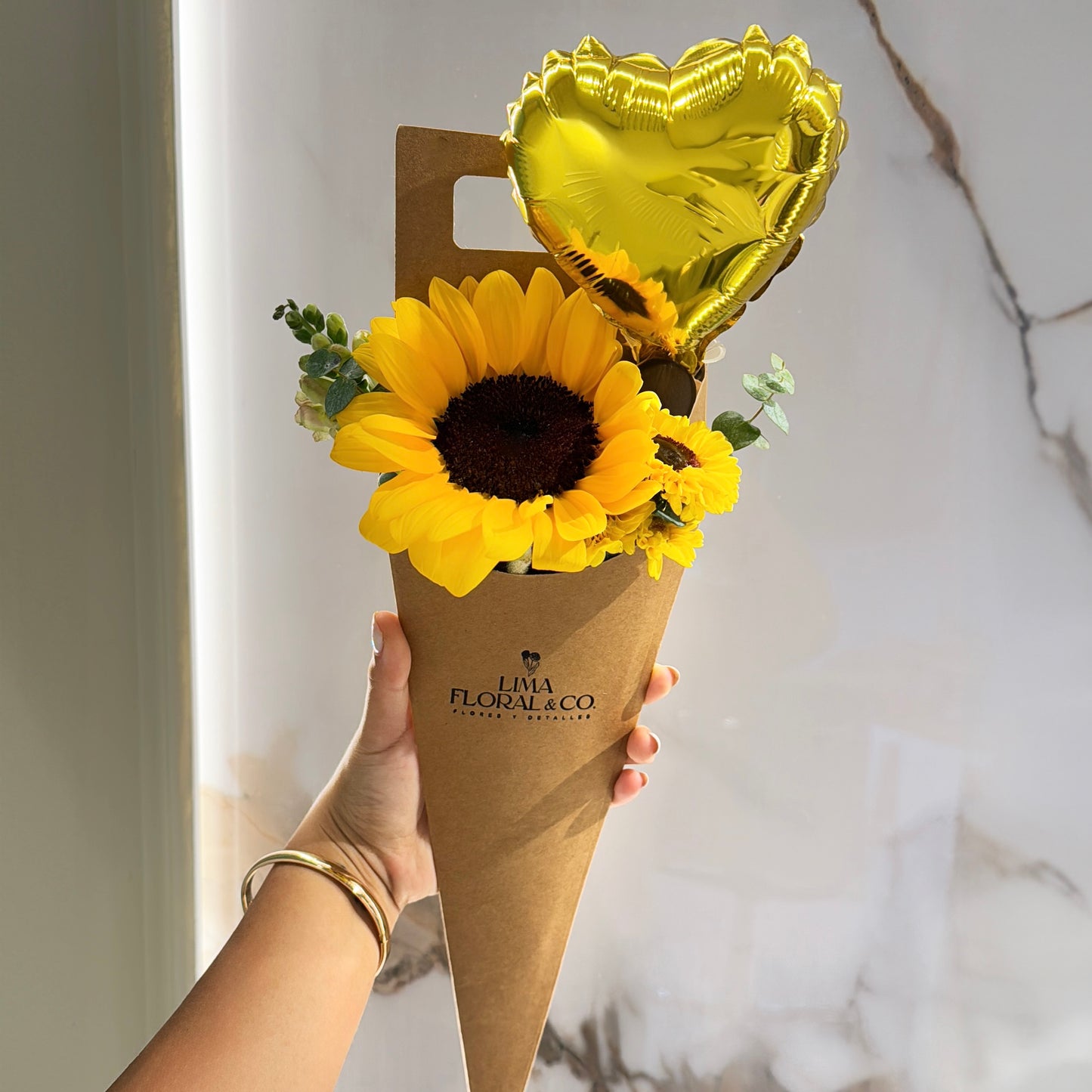 Cono Floral: Girasol - Flores Amarillas
