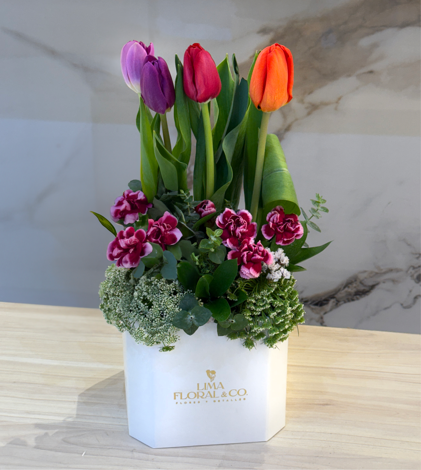 Box Tulip: 4 Tulipanes