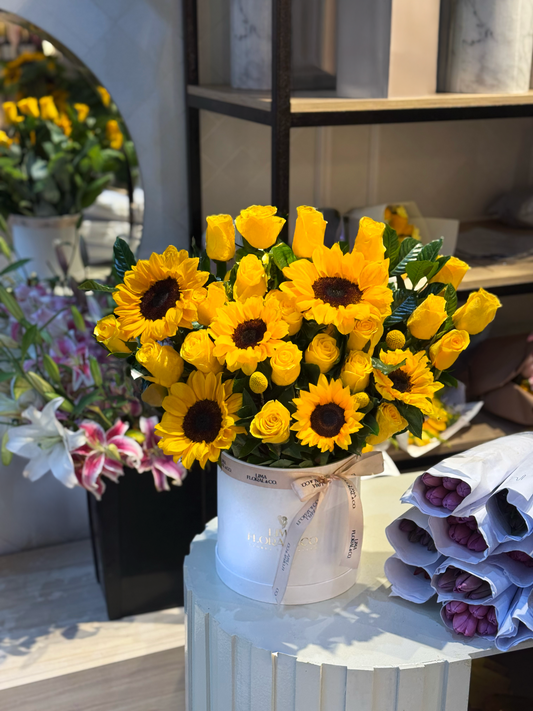 Box Amarillo : rosas amarillas y girasoles