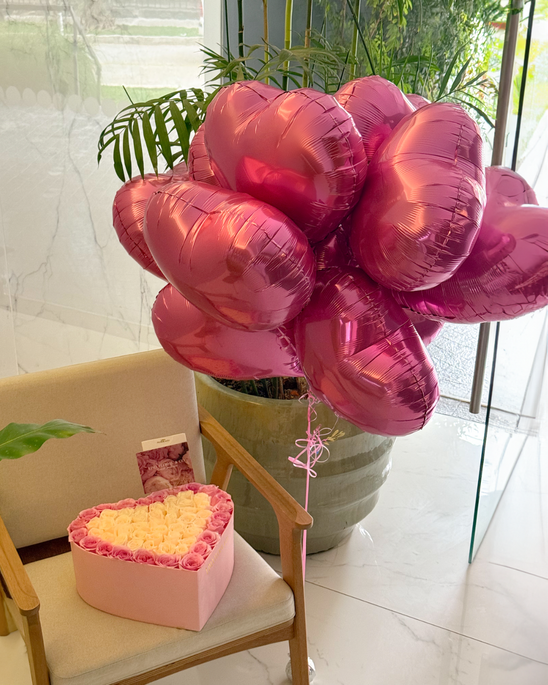 Box corazón de rosas & globos