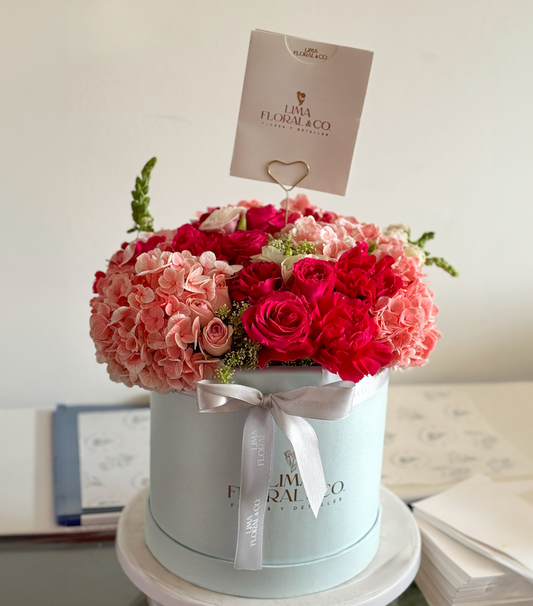 Box Fucsia: mix de flores premium