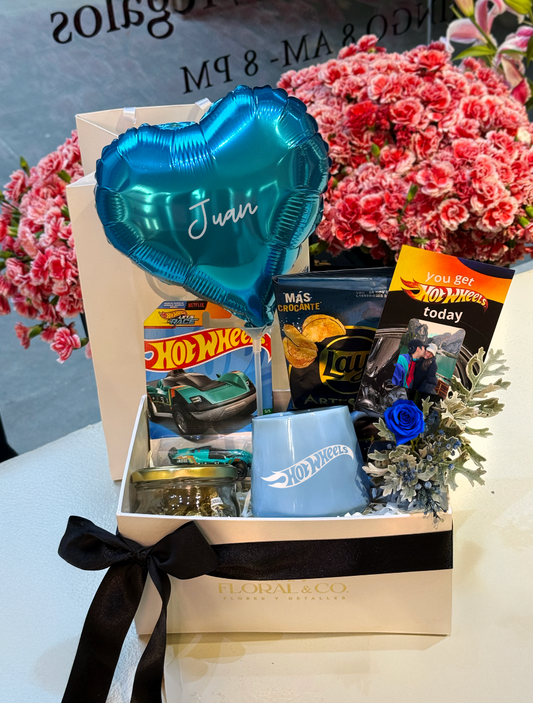Gift box hot wheels + taza hot wheels