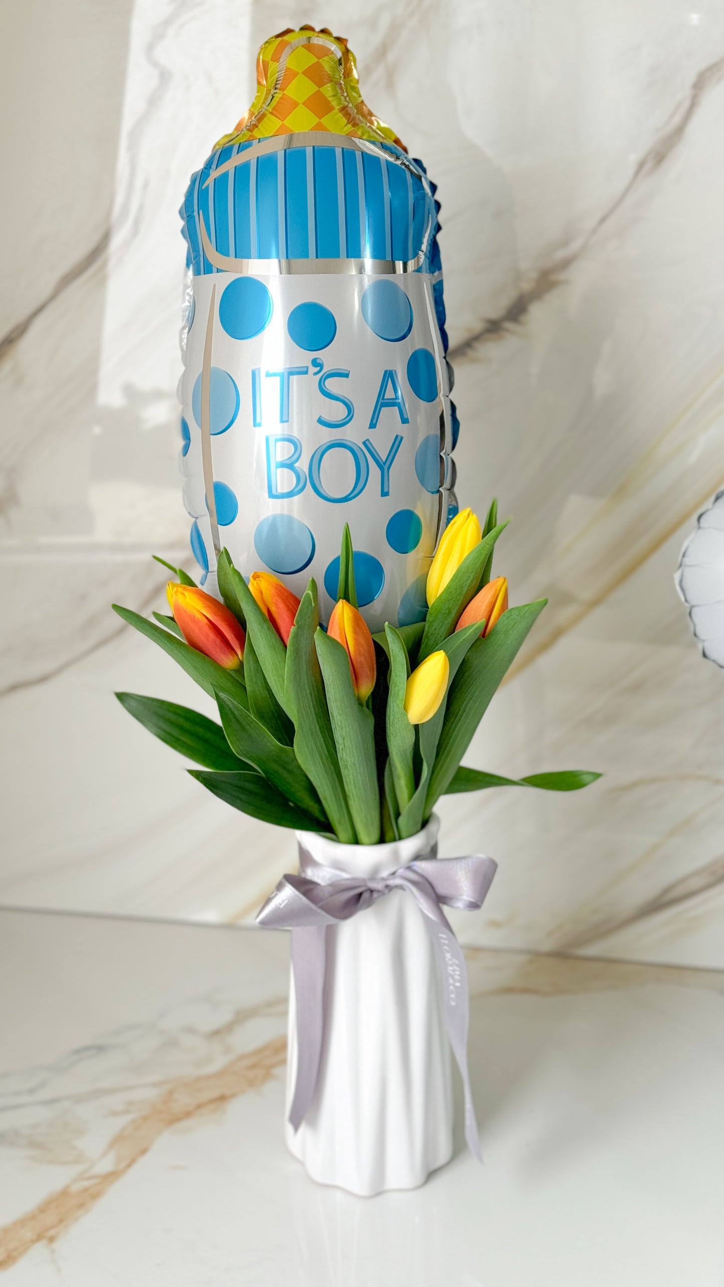Jarrón Little Tulip - 10 Tulipanes - Bienvenido Bebé Nacimiento