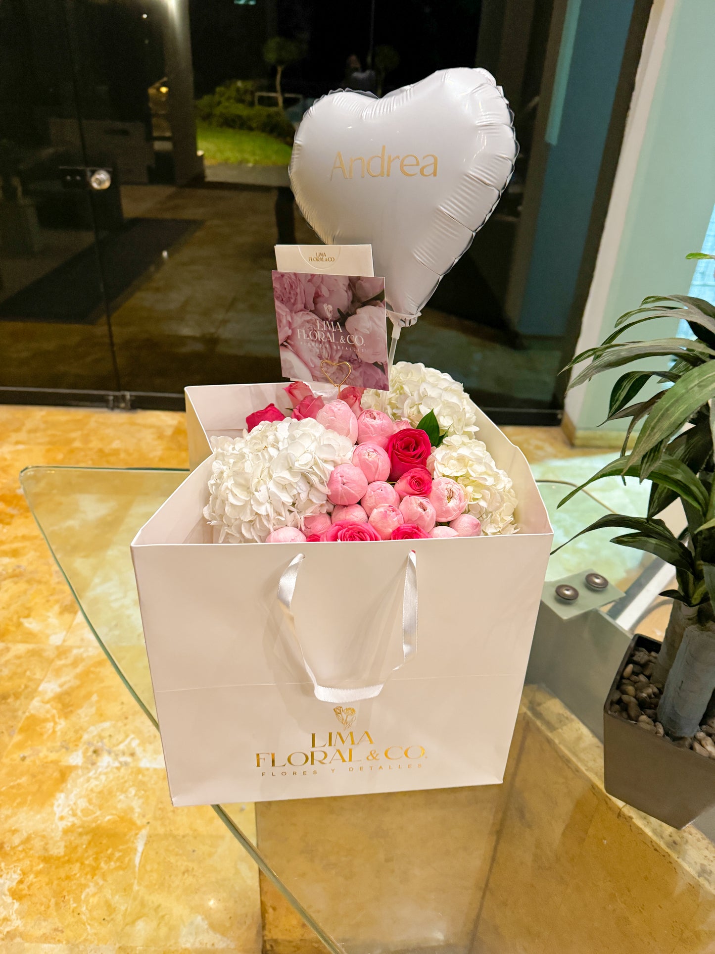 Box Paris Premium: Peonias