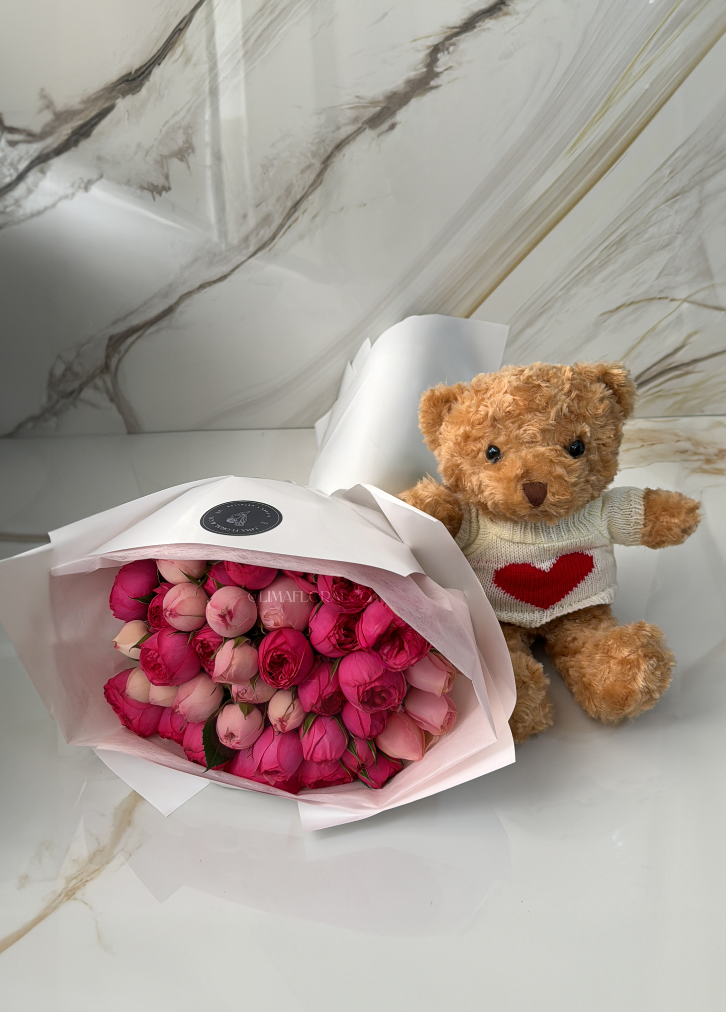 Ramo Buchón de Peonias + Osito Teddy