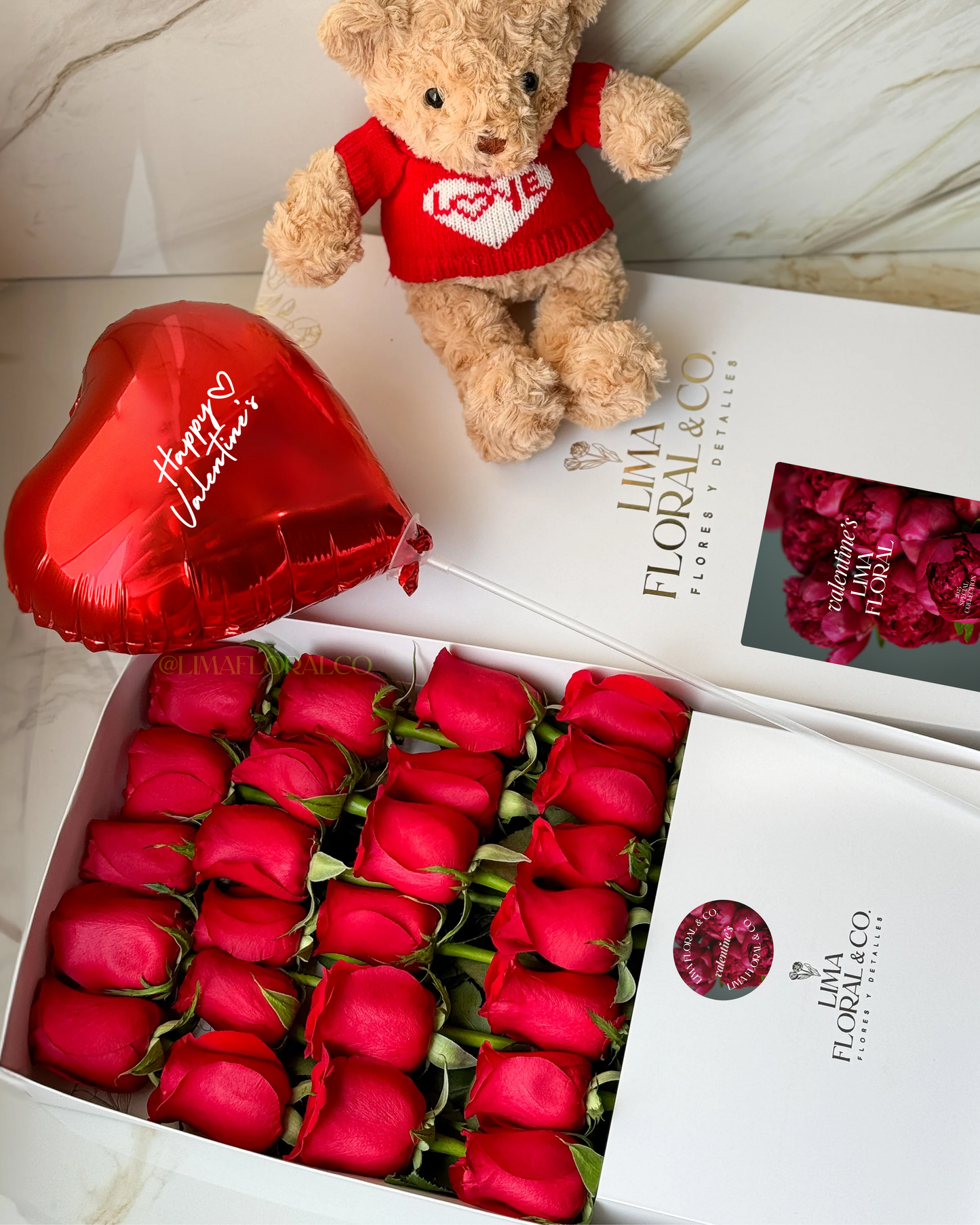 Pack Amor: 24 Rosas y Tierno Osito