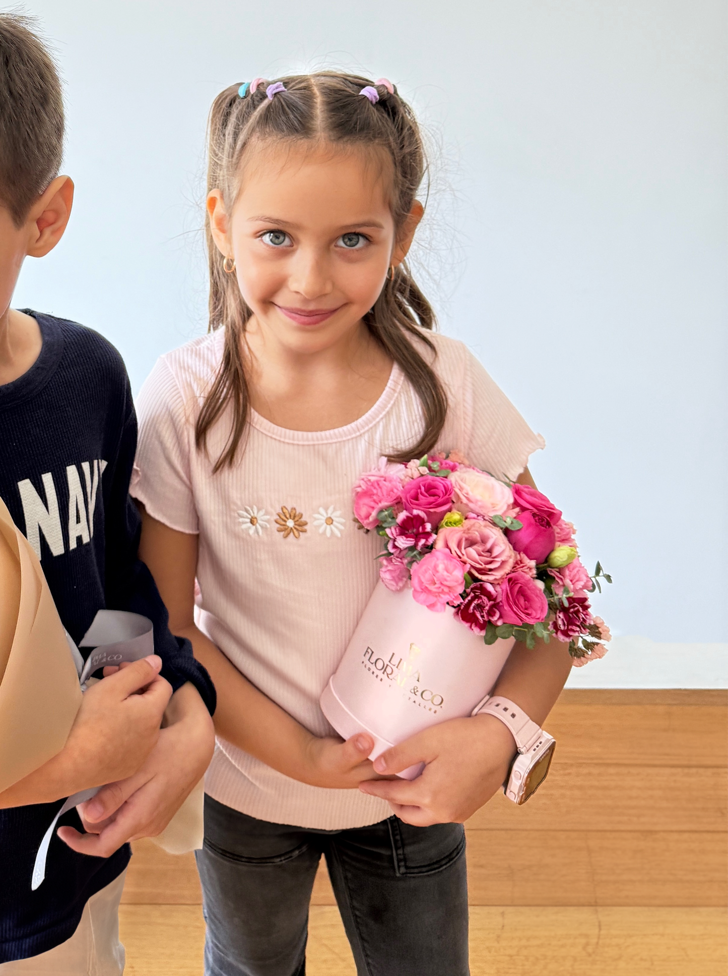 Box mini rosado con flores premium