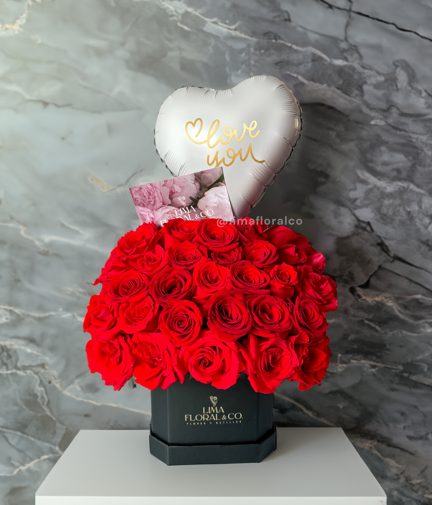 Box 70 Rosas + Globo