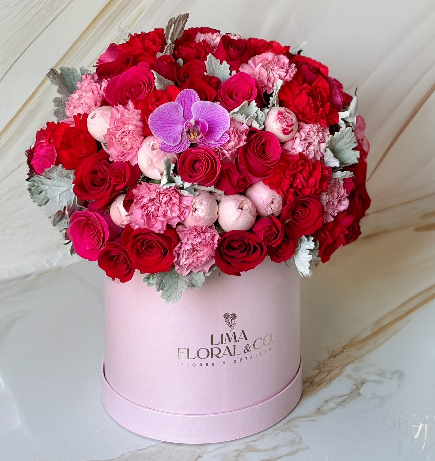 Box amore premium - rosas inglesas, rosas importadas y claveles.