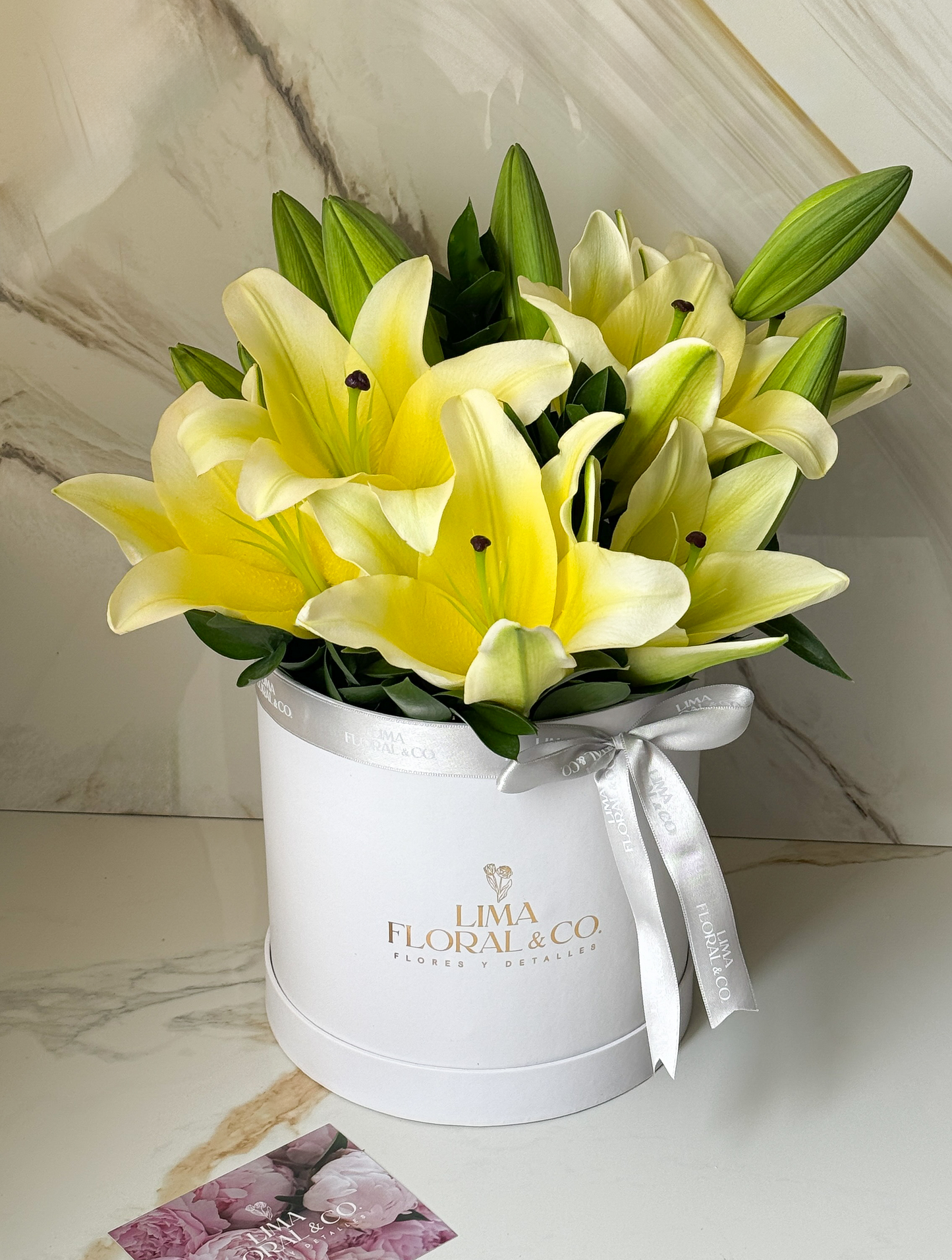 Box Lilium Amarillo: 10 Lirios