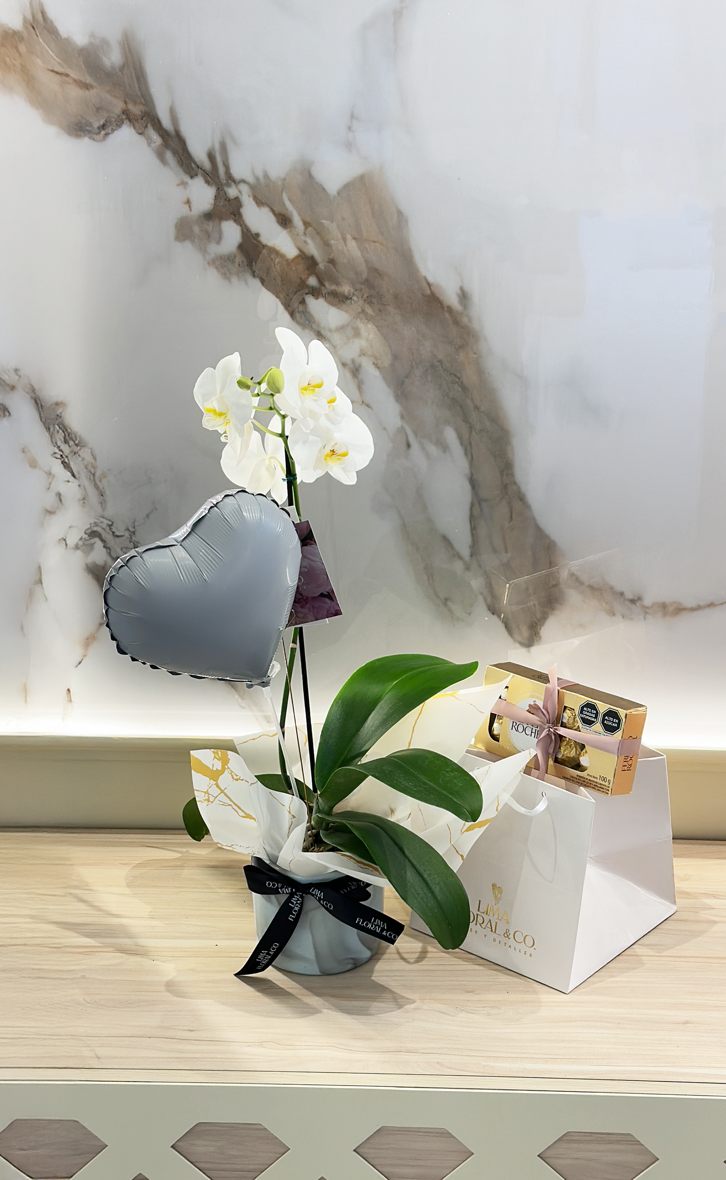 Pack de regalo sweet orchid - Orquidea en cerámica y chocolates Ferrero Rocher