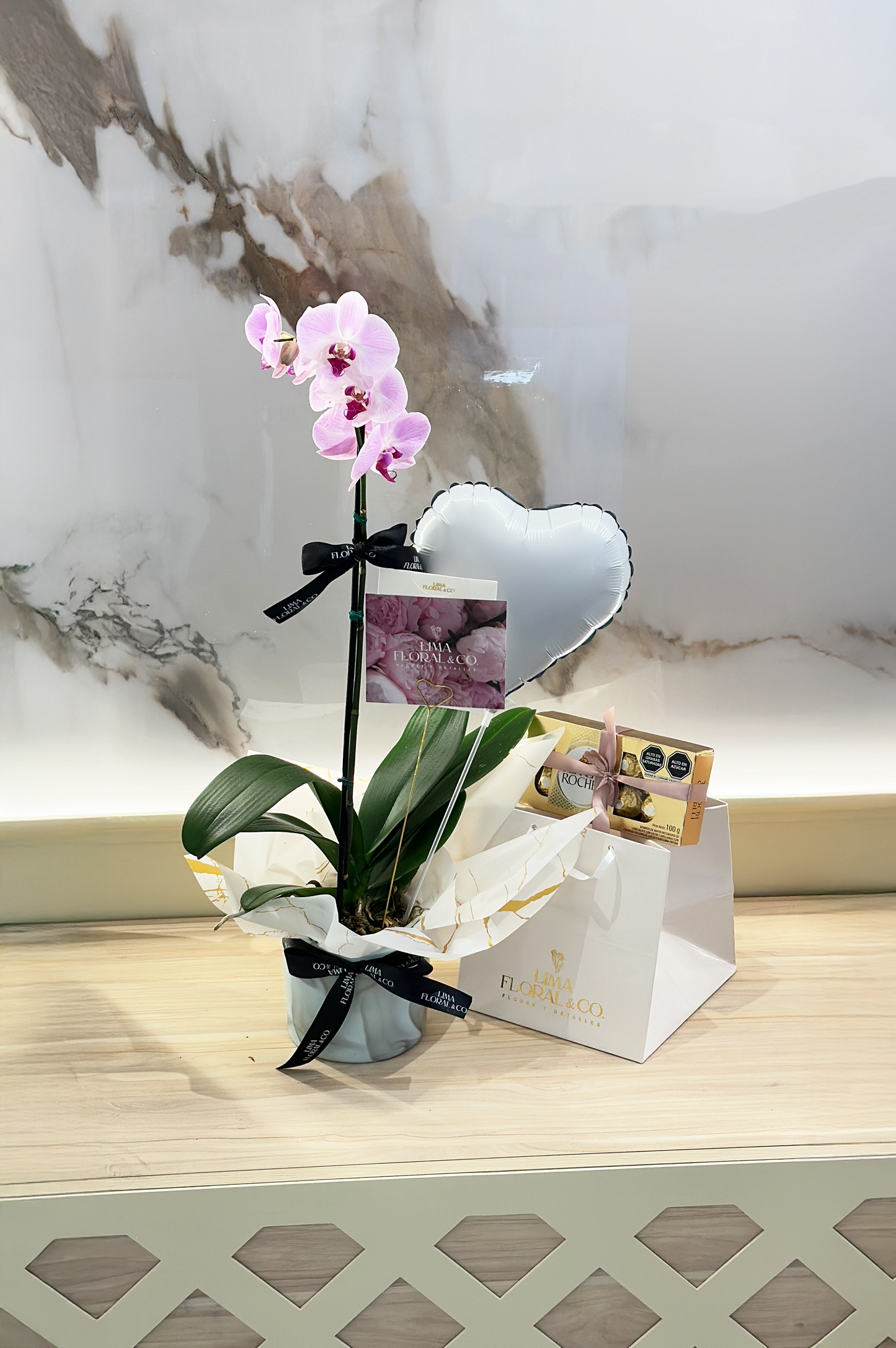 Pack de regalo sweet orchid - Orquidea en cerámica y chocolates Ferrero Rocher