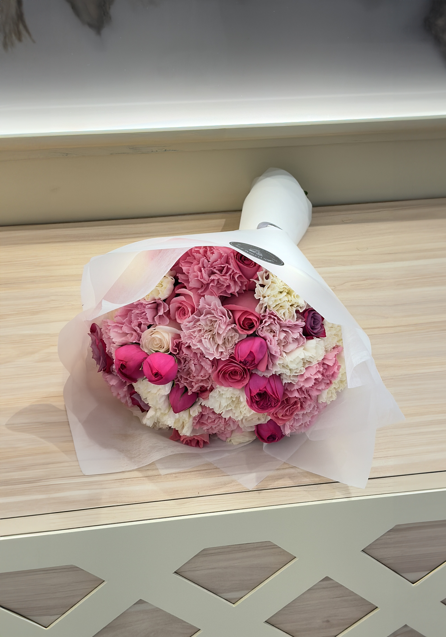 Ramo Gigi: Rosas inglesas & mix de flores rosados