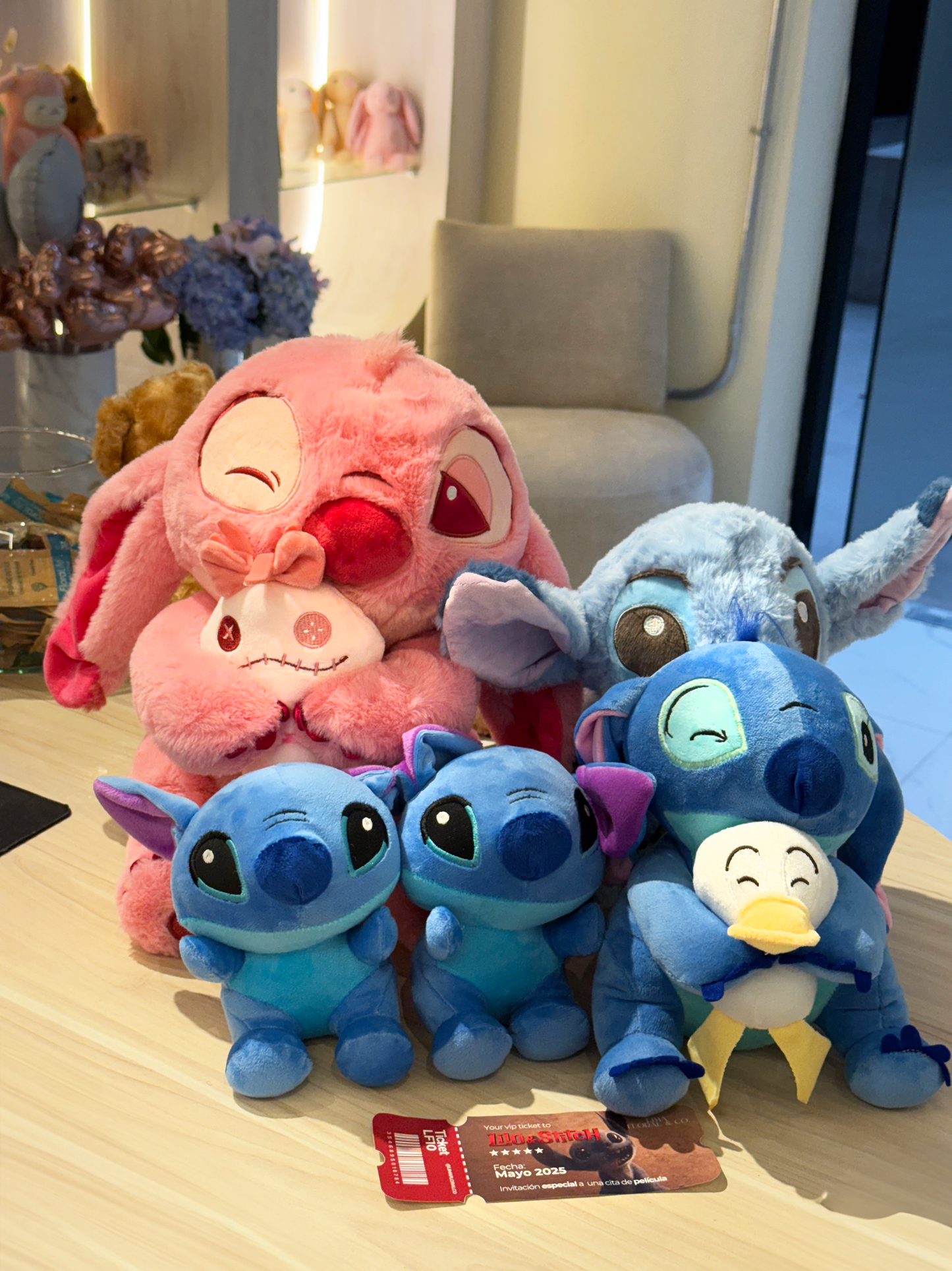 Pack rosa: stitch peluche grande + ramito