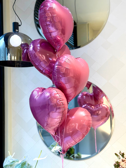 Bouquet 5 globos corazón con helio