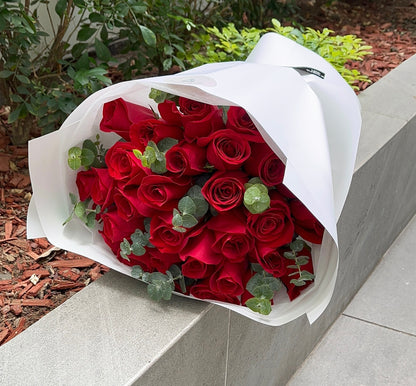Classic red: ramo de rosas rojas