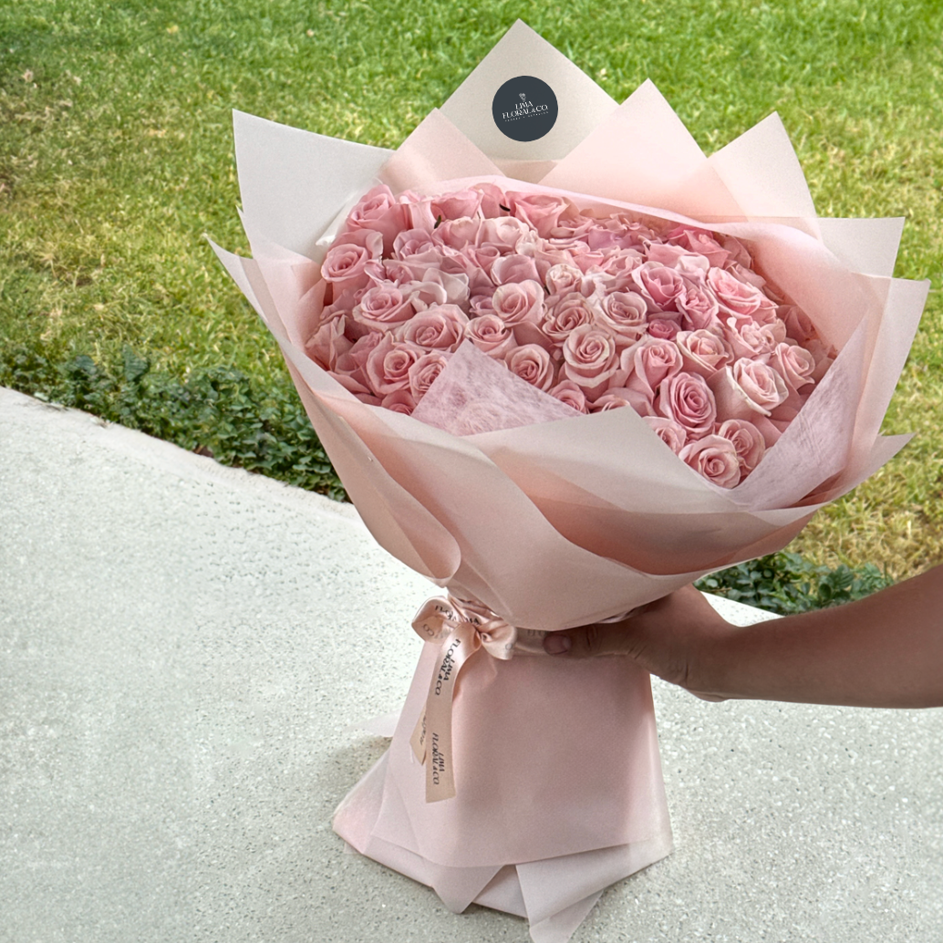 Ramo Extra Grande de 100 Rosas