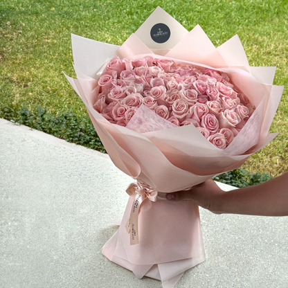 Ramo Extra Grande de 100 Rosas