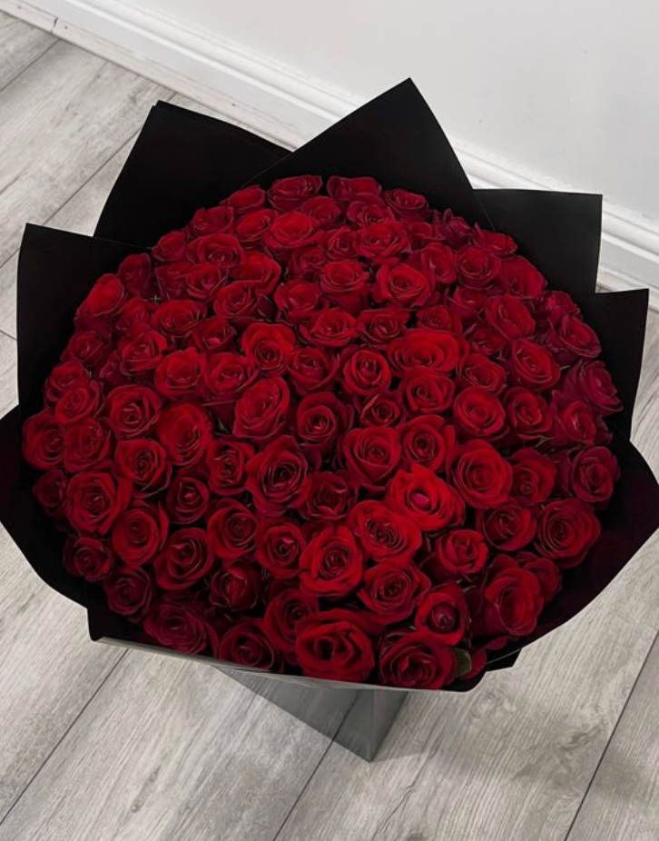 Ramo Extra Grande de 100 Rosas