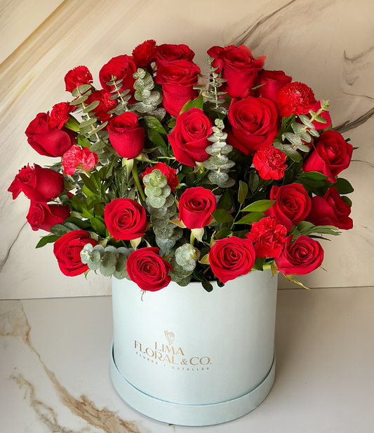 Box Brandy: rosas y claveles