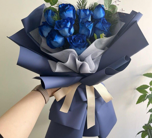 Ramo 12 rosas azules