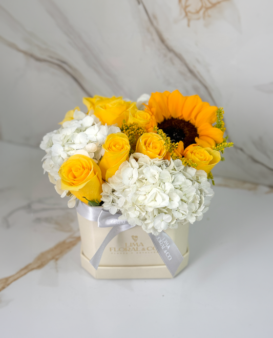 Box Alegría: Rosas, Hortensias y Girasoles