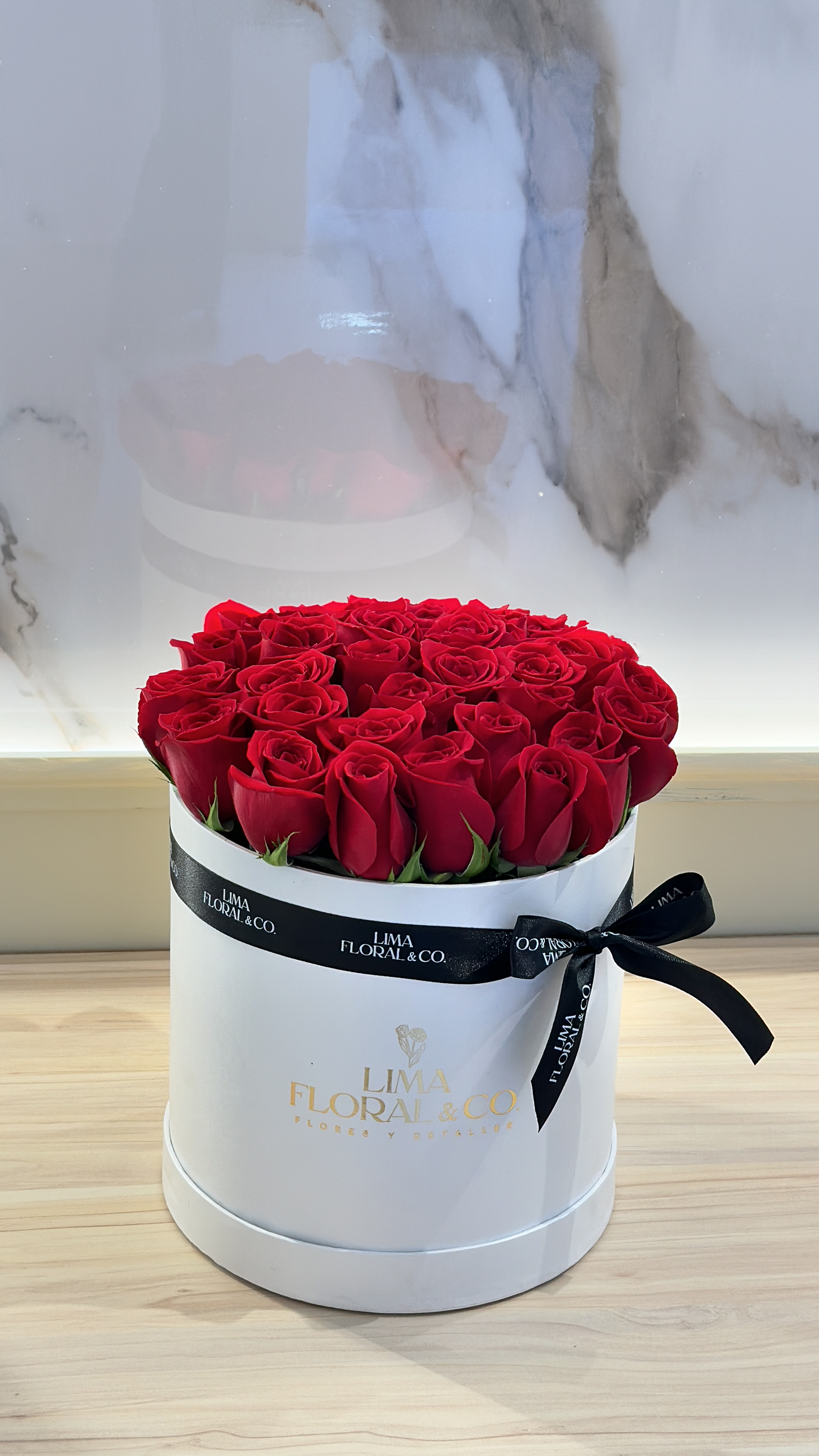 Box Clásico Amor: 25 rosas