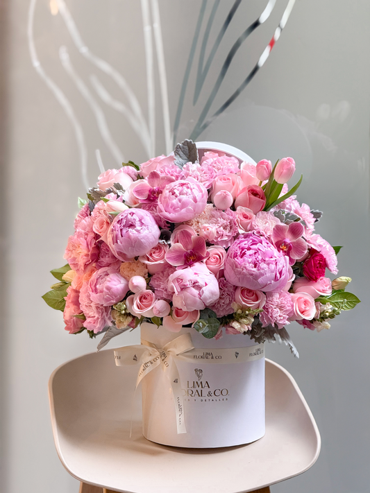 Box Blair: peonias y tulipanes