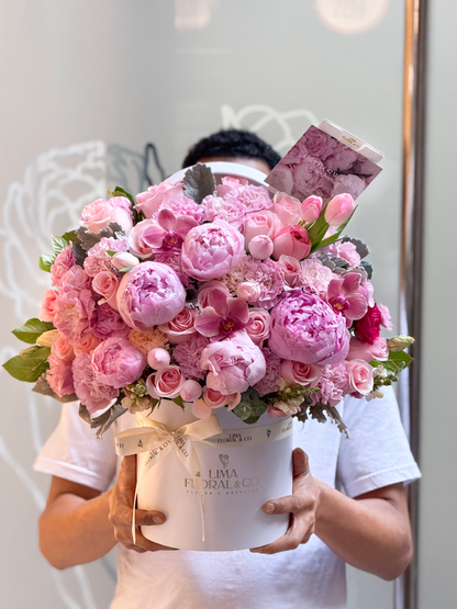 Box Blair: peonias y tulipanes